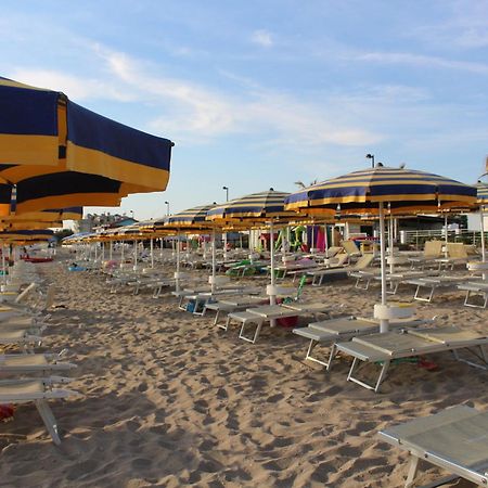 Hotel Caravel Marotta Zewnętrze zdjęcie