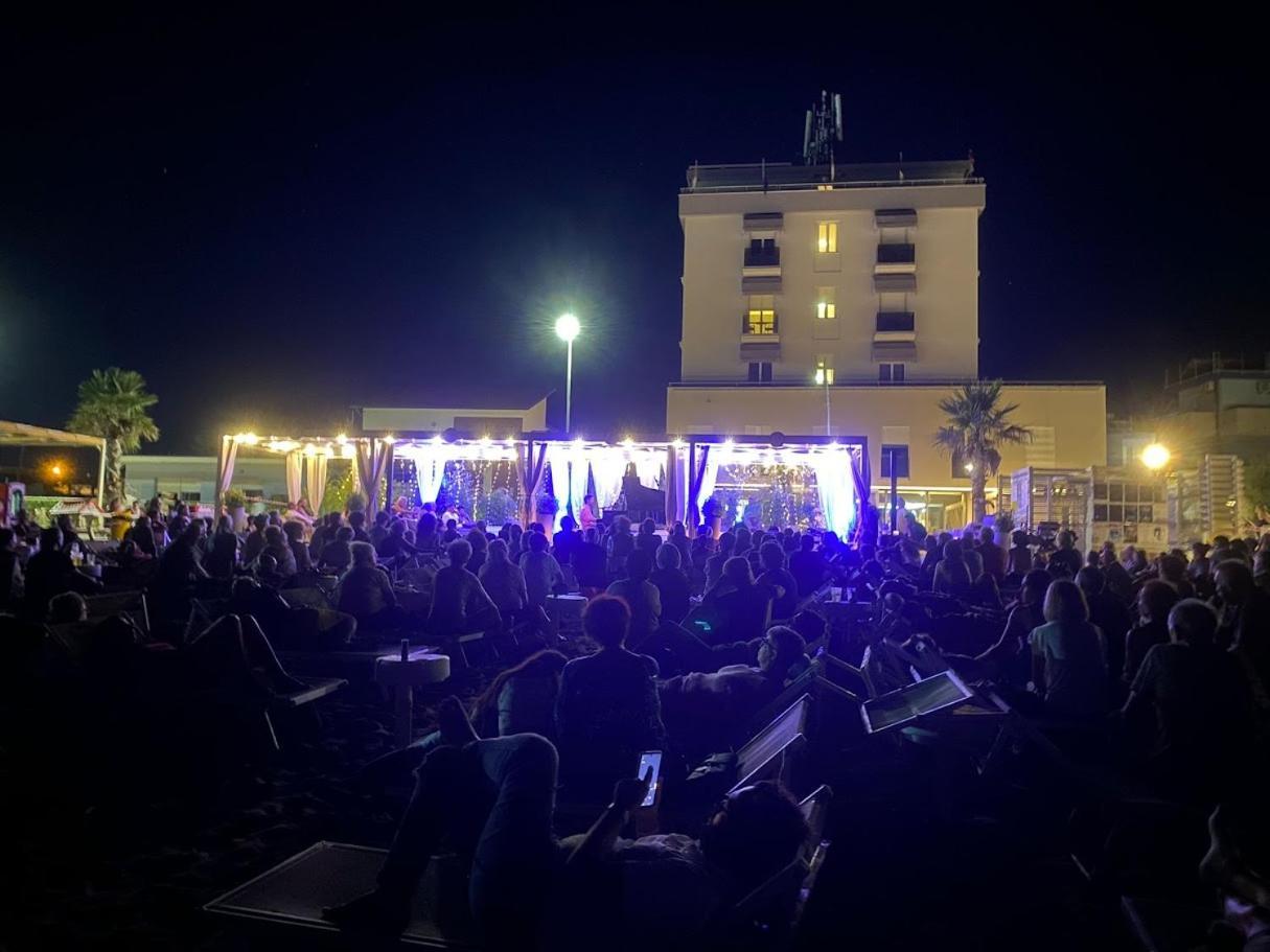 Hotel Caravel Marotta Zewnętrze zdjęcie
