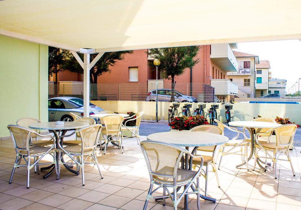 Hotel Caravel Marotta Zewnętrze zdjęcie